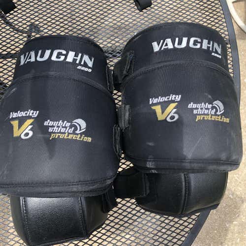 Used Vaughn V6 2200 Knee Guards Size Senior. With Waistband Belt