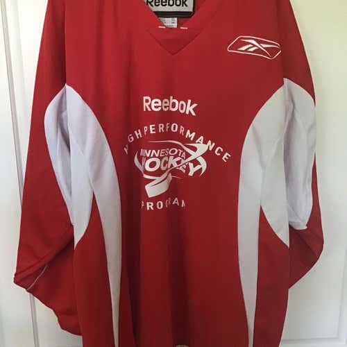 Mn High Performance Jersey And Socks