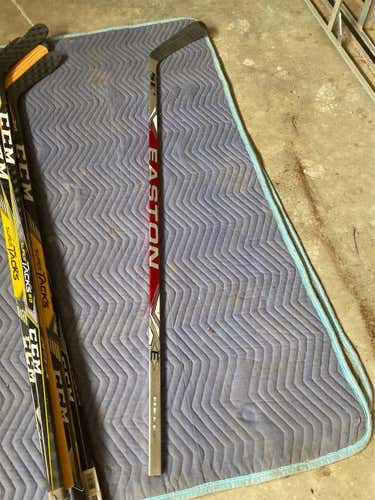 Used Right Handed SE16 Mid Hockey Stick