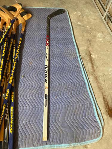 Used Right Handed Vapor xxx Heel Pro Stock Hockey Stick