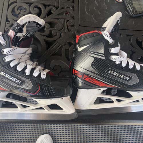 Used Bauer Vapor X2.7 D&R (Regular) Size 2 Hockey Goalie Skates
