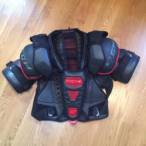 CCM U+ CL Pro Stock Shoulder Pads Sr. M