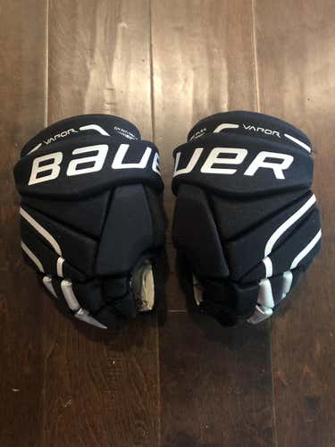 Used Junior Bauer Vapor X60 Gloves 10"