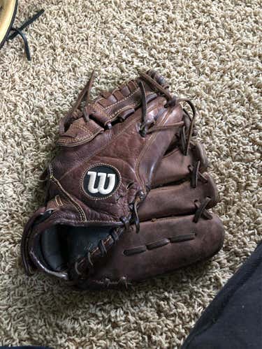 Brown Used Right Handed A800 12" Baseball Glove