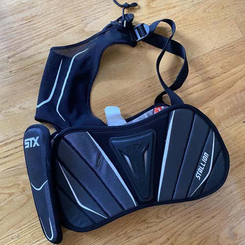 Used Medium STX Stallion 200 Shoulder Pads