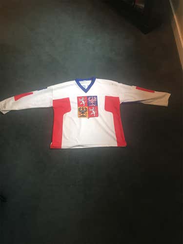 Jaromir Jagr Czech National Jersey Youth XL (used)
