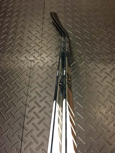 New True AX9 LH-85-TC3 Grip Quebec Remparts QMJHL Pro Stock