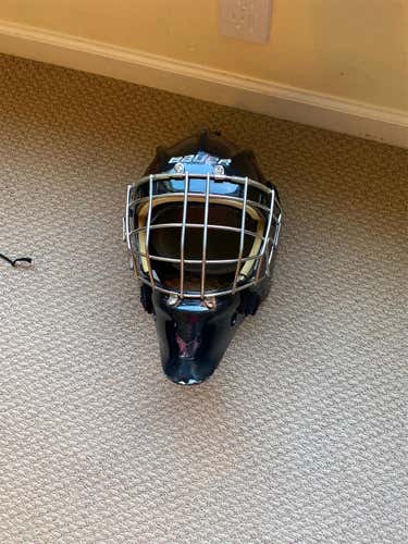 Black Used Bauer 950X  Goalie Mask M/L