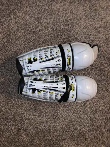 Used CCM Tacks 5092 Shin Pads