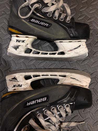 Used Bauer Supreme 170 Size 3 Hockey Skates