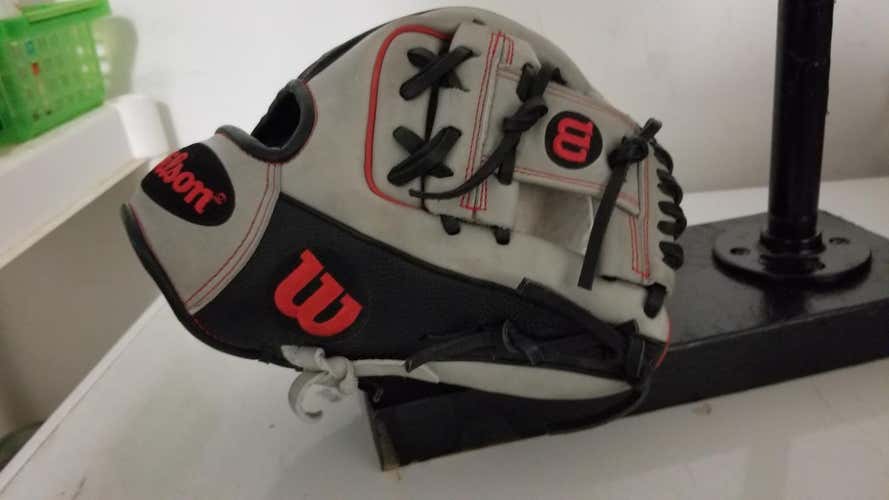 Lightly used Wilson A2000 1788  Super SkinGlove 11.25"