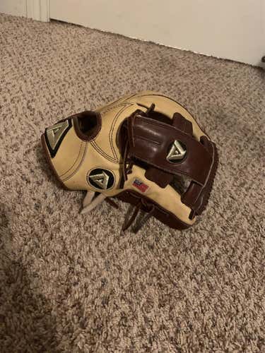 Used Akadema 12" Baseball Glove