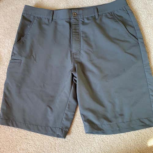 Gray Men's Chase 54 Golf Shorts Size 36