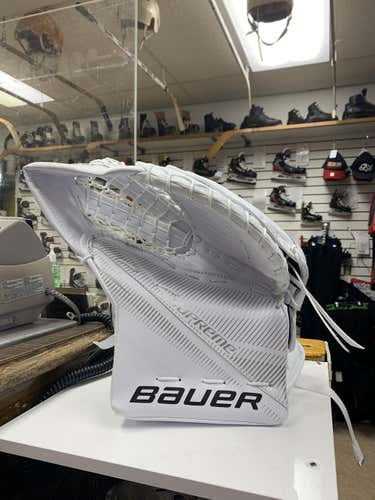 White Senior New Bauer Regular S29 Glove