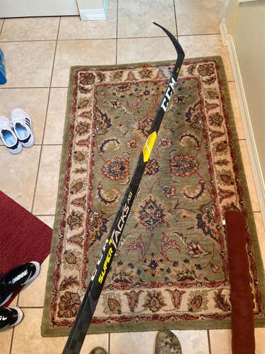New Right Handed Super Tacks AS1 Toe Pro Stock Hockey Stick
