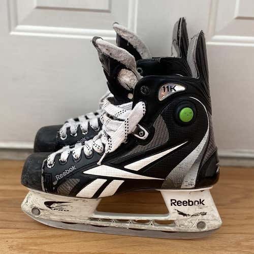 Used Reebok 11k D&R (Regular)  Size 8.5 Hockey Skates