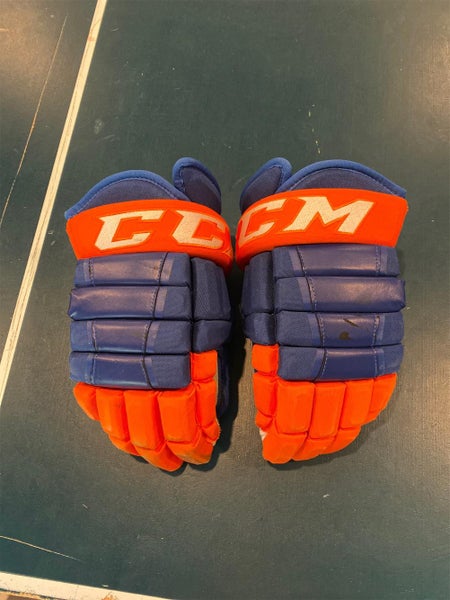New York Islanders Game UsedCCM HG97 14" Pro Stock Gloves