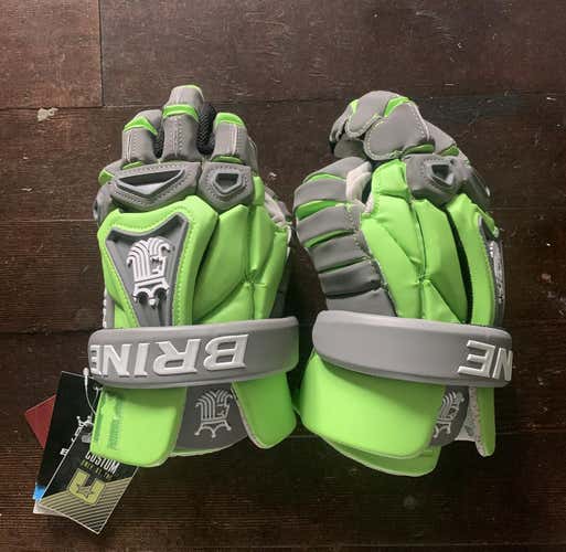 BNWT Custom "Universal" Brine King V Lacrosse Gloves