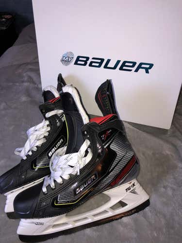 New Senior Bauer Vapor 2X Pro Hockey Skates D&R (Regular) Pro Stock Size 10.5