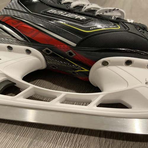 Used Bauer Vapor 2X Pro EE (Extra Wide) Pro Stock Size 8 Hockey Skates