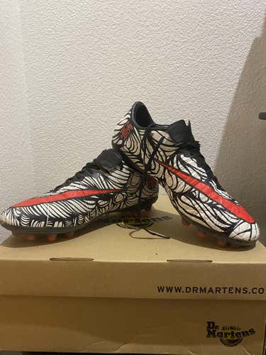 Used Size 8.5 Nike Hypervenom 2 Neymar Collection