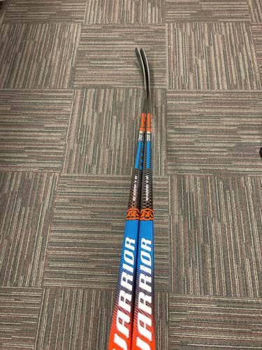 New Senior Warrior Right Handed Covert QR Edge W03 75 Flex 2 Pack Sticks