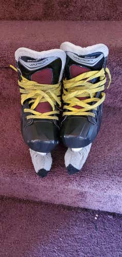 Junior Used Bauer Vapor X700 Hockey Goalie Skates EE (Extra Wide) Size 1