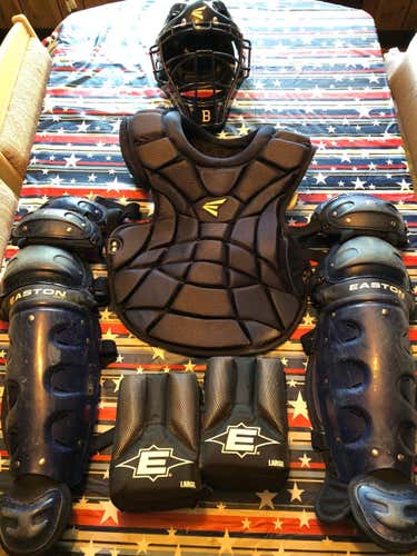 Adult Easton Catcher's Set in Navy with Knee Savers