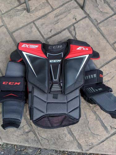 Intermediate Used Large CCM Extreme Flex Shield E2.9 Goalie Chest Protector