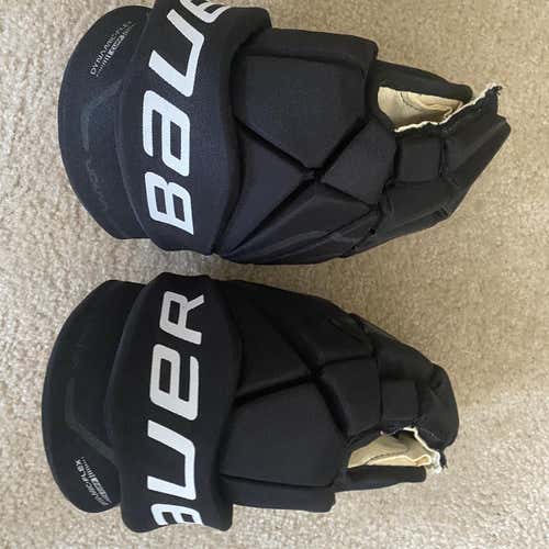 Black Used Bauer Vapor X60 15" Pro Stock Gloves