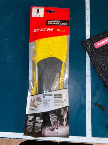 New CCM D&R (Regular)  Size 8 Hockey Insoles