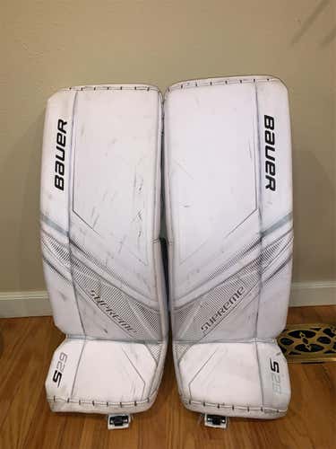 White Used 30" Bauer Supreme S29  Goalie Leg Pads