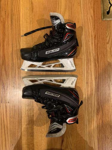 Used Bauer Vapor X700 D&R (Regular)  Size 2.5 Hockey Goalie Skates