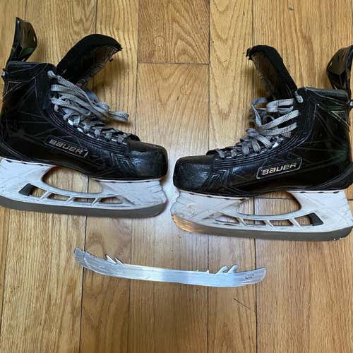 Used Bauer Supreme 1S Size 8 Hockey Skates