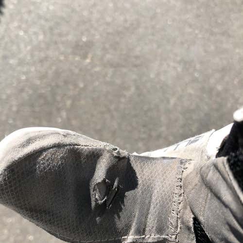 Used Maverik M4 13" Gloves