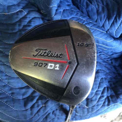 Used Right Handed 907D1 Regular Flex 10.5 Loft Driver