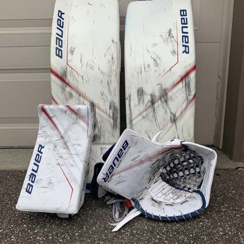 White Used 35" Regular Supreme 2S Pro Stock Goalie Full Set