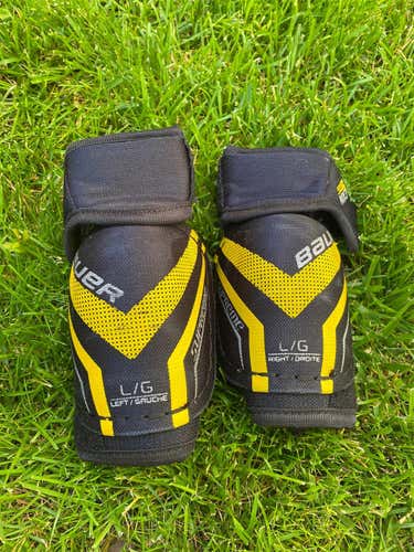 Used Youth Large Bauer Supreme TotalOne MX3 Elbow Pads