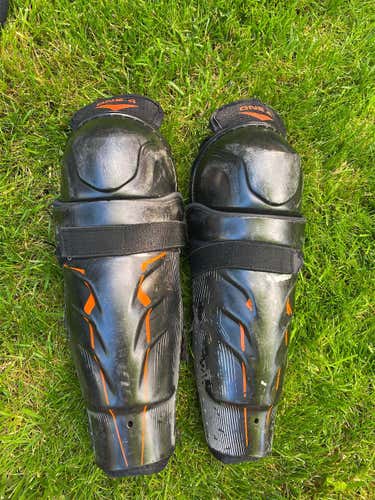 Used Bauer Shin Pads - Model One.4