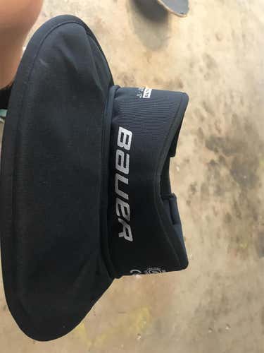 New Bauer Neck Guard With Tags-MAKE AN OFFER