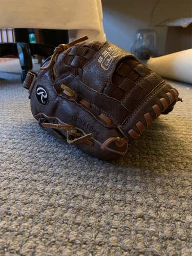 Rawlings 12.5" Softball Glove (Righty)