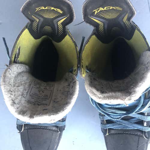 Used CCM Tacks 5092 EE (Extra Wide) Size 5.5 Hockey Skates