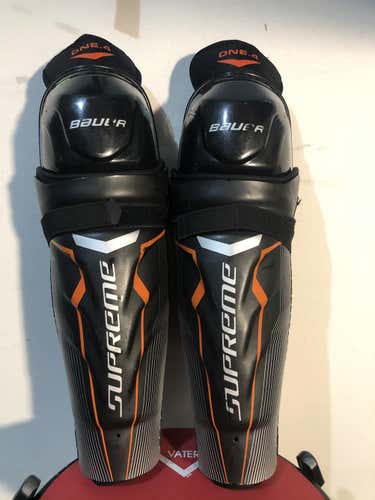 Used Bauer Supreme Shin Pads 15”