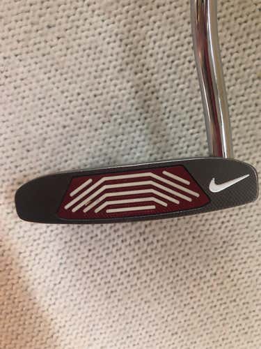 Used Right Handed Method Core 34" Putter