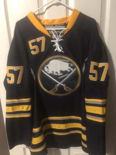 Buffalo Sabres Tyler Myers Jersey - UNAUTHENTIC