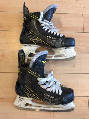 Used CCM Super Tacks Pro Stock Skates - Size 10 EE (USK189B)