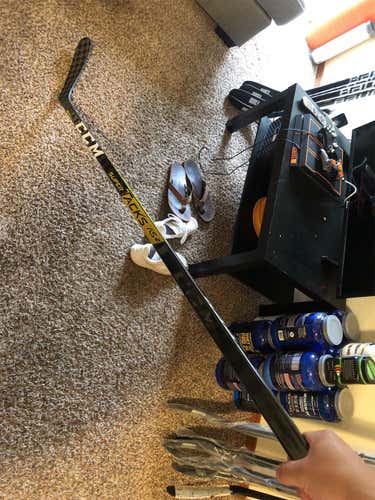 New Right Handed Super Tacks AS2 Pro Hockey Stick