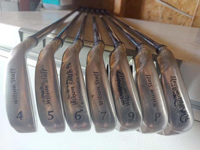 Wilson Staff Di7 Irons (LEFTY/UNIFLEX)