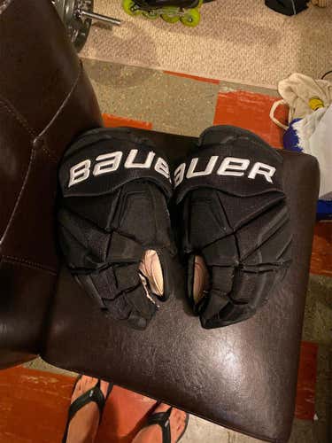 Bauer Vapor APX2 Pro 14" Gloves