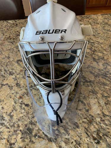 Lightly Used White Bauer Profile 960XPM Goalie Mask